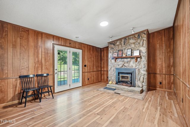 506 War Valley Road, Church Hill, TN 37642