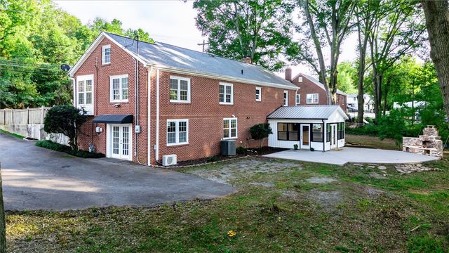 903 North A Street, Easley, SC 29640