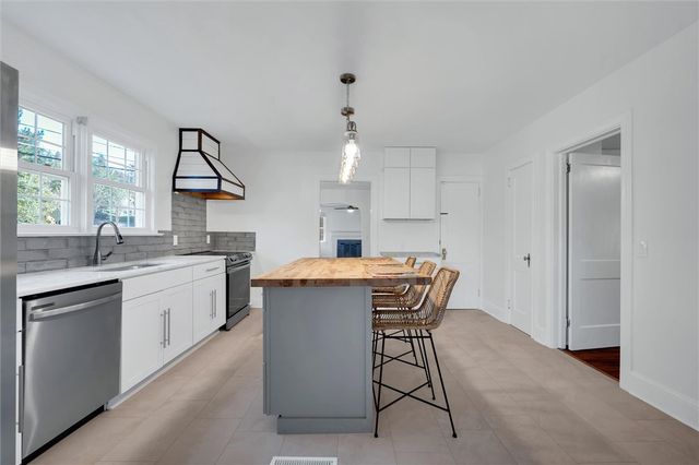 903 North A Street, Easley, SC 29640