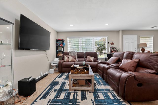 816 Rusk RD, Round Rock, TX 78665
