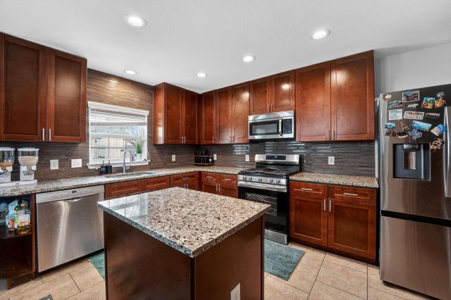 816 Rusk RD, Round Rock, TX 78665