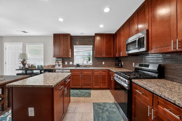 816 Rusk RD, Round Rock, TX 78665
