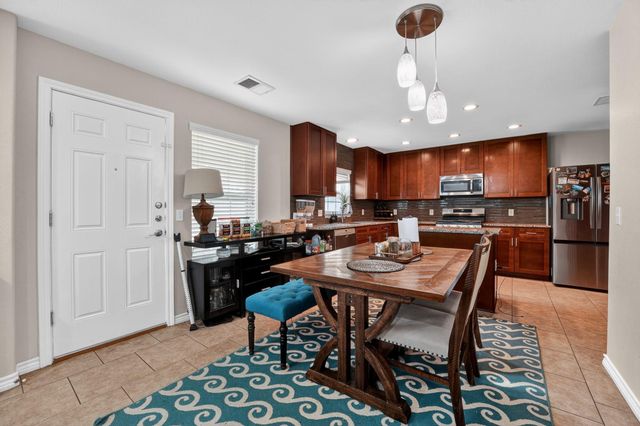 816 Rusk RD, Round Rock, TX 78665