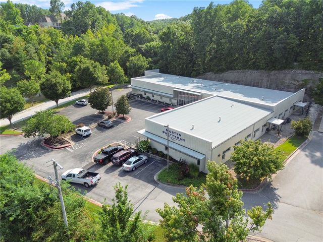 2601 N Walton Boulevard 1, Bentonville, AR 72712