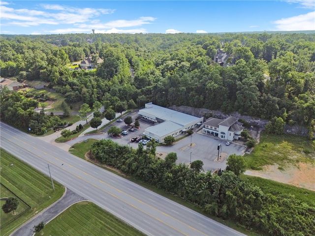 2601 N Walton Boulevard 1, Bentonville, AR 72712