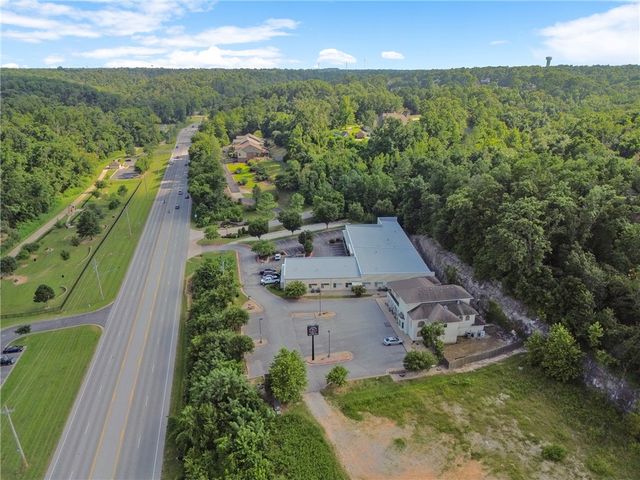 2601 N Walton Boulevard 1, Bentonville, AR 72712