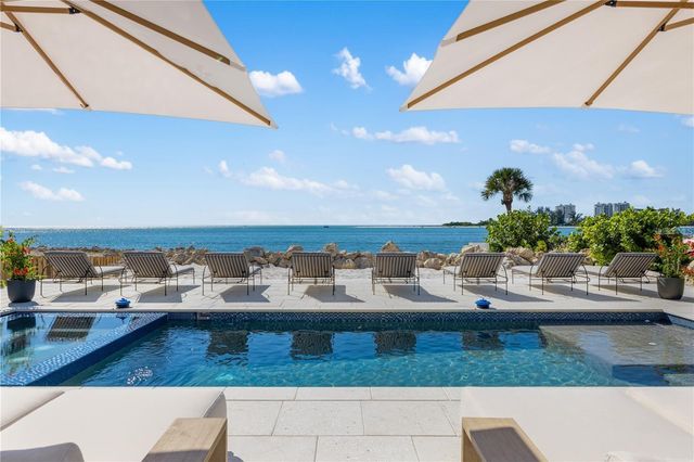 4046 HIGEL AVENUE, Sarasota, FL 34242