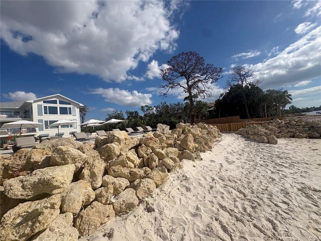 4046 HIGEL AVENUE, Sarasota, FL 34242