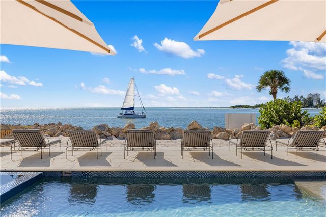 4046 HIGEL AVENUE, Sarasota, FL 34242