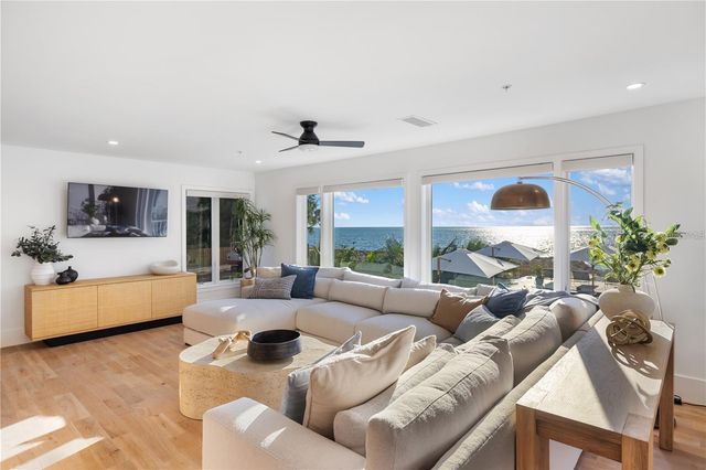 4046 HIGEL AVENUE, Sarasota, FL 34242