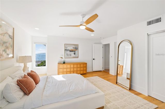 4046 HIGEL AVENUE, Sarasota, FL 34242