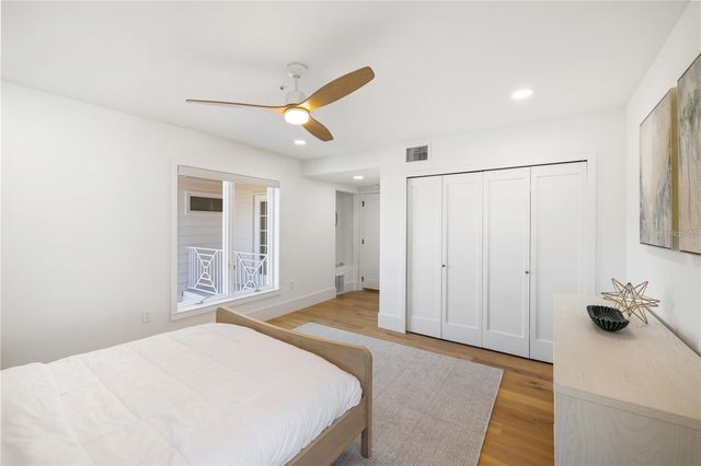 4046 HIGEL AVENUE, Sarasota, FL 34242