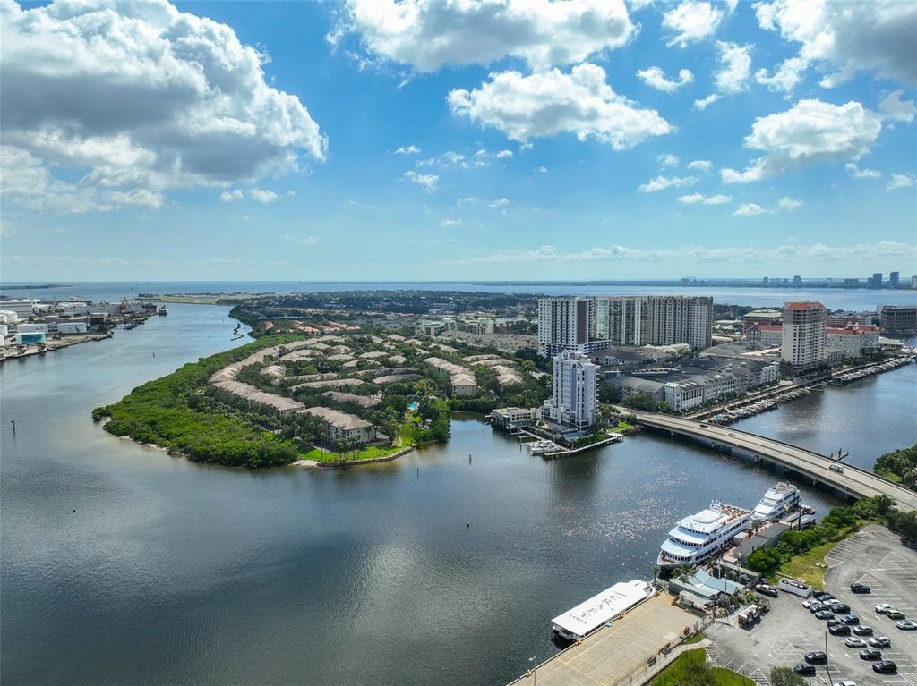 Image 46 of property listing at 449 S 12TH STREET 802, Tampa, FL 33602