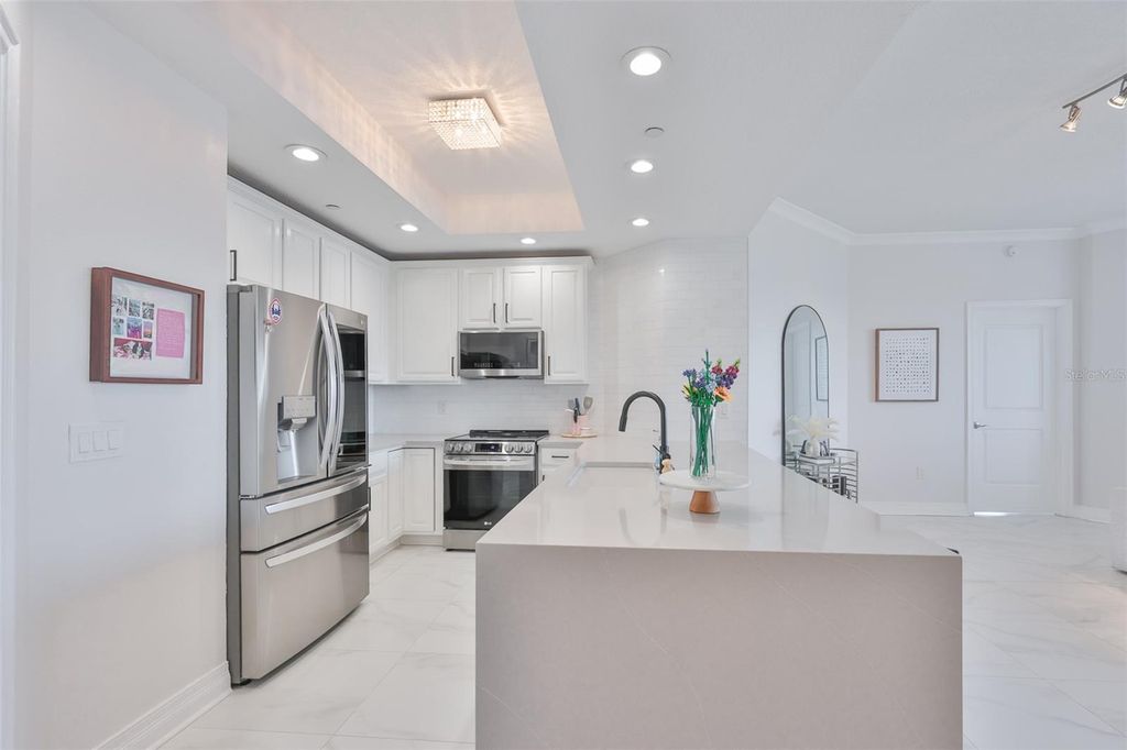 Image 8 of property listing at 449 S 12TH STREET 802, Tampa, FL 33602