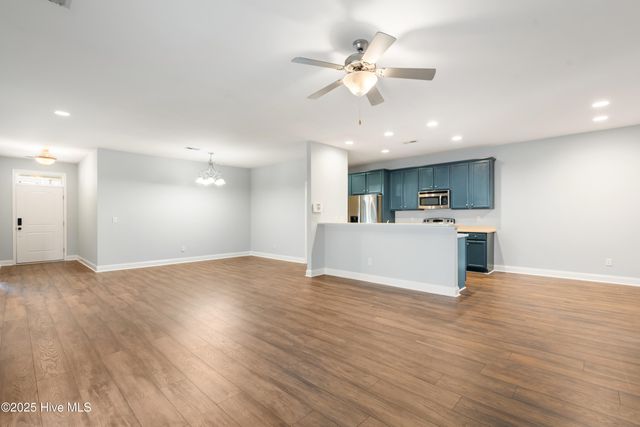 1510 Stones Edge Loop, Wilmington, NC 28405