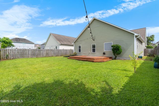 1510 Stones Edge Loop, Wilmington, NC 28405