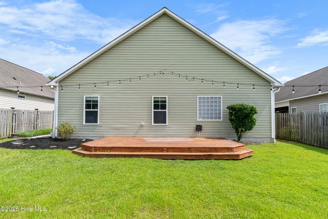 1510 Stones Edge Loop, Wilmington, NC 28405