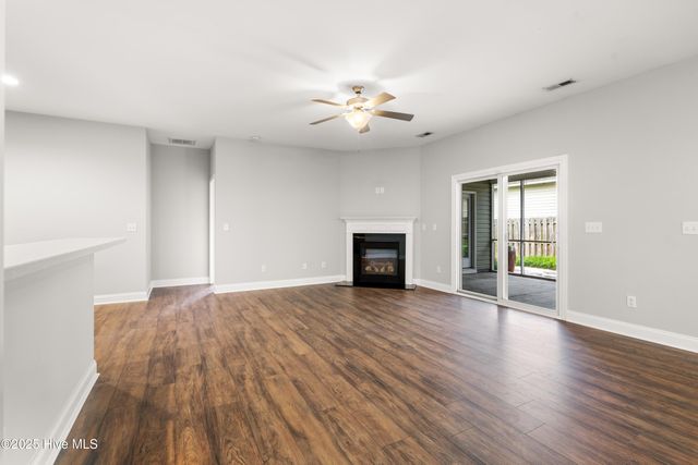1510 Stones Edge Loop, Wilmington, NC 28405