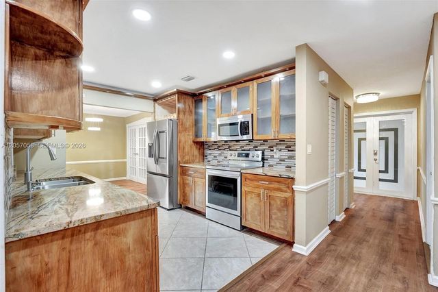 4120 NW 78th Ln, Coral Springs, FL 33065