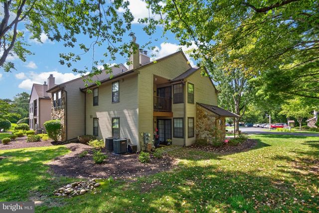 132 BASSWOOD CT, Warrington, PA 18976