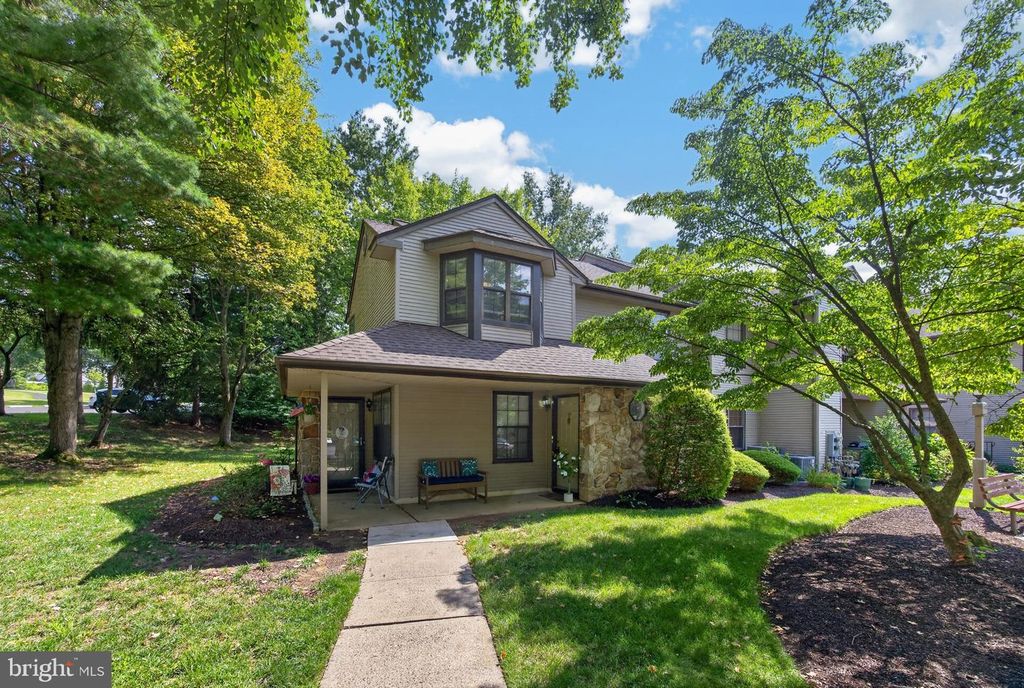 132 BASSWOOD CT, Warrington, PA 18976