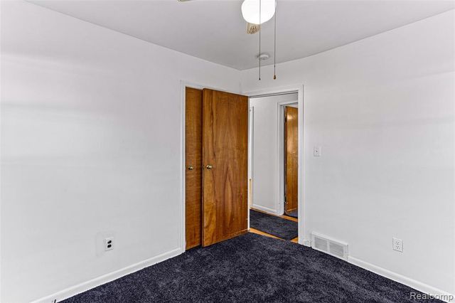 5743 Plainfield Street, Dearborn Heights, MI 48127