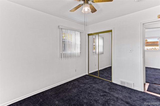 5743 Plainfield Street, Dearborn Heights, MI 48127