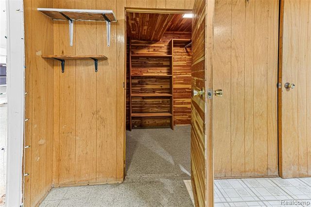 5743 Plainfield Street, Dearborn Heights, MI 48127