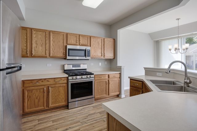 11286 Bellflower Lane, Huntley, IL 60142