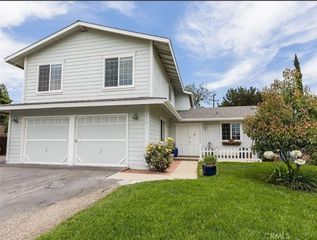 2490 Invar Court, Simi Valley, CA 93065