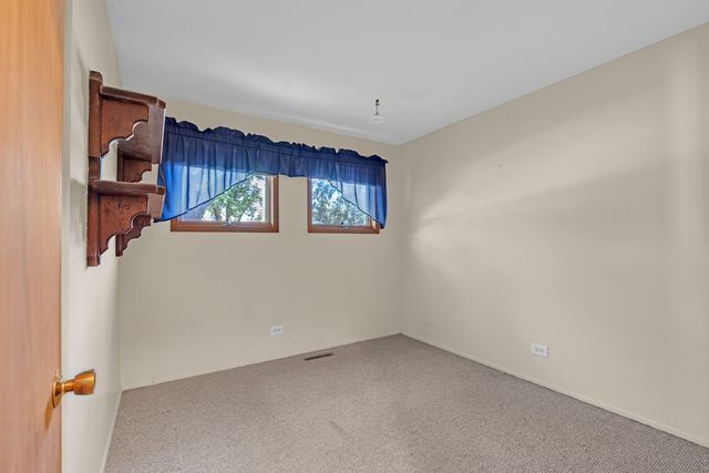 36672 N Traer Terrace, Gurnee, IL 60031
