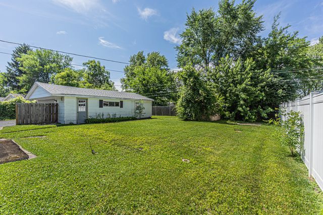 36672 N Traer Terrace, Gurnee, IL 60031