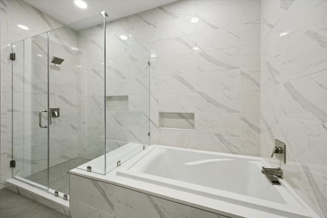 9757 Katy Freeway 822, Houston, TX 77024