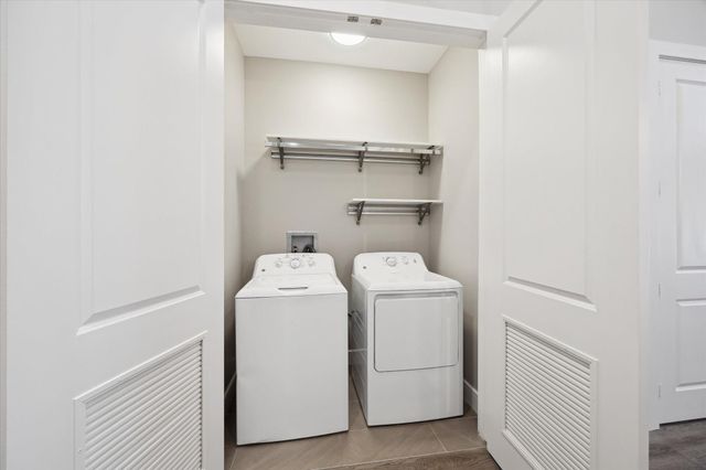 9757 Katy Freeway 822, Houston, TX 77024