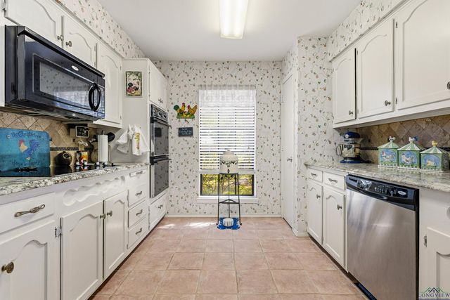 1805 Northpark Cr., Longview, TX 75605