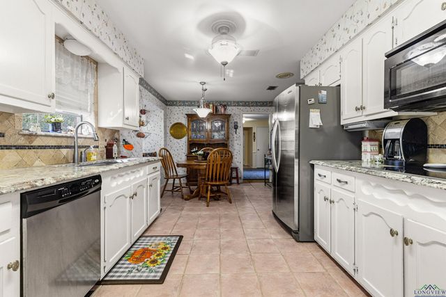 1805 Northpark Cr., Longview, TX 75605