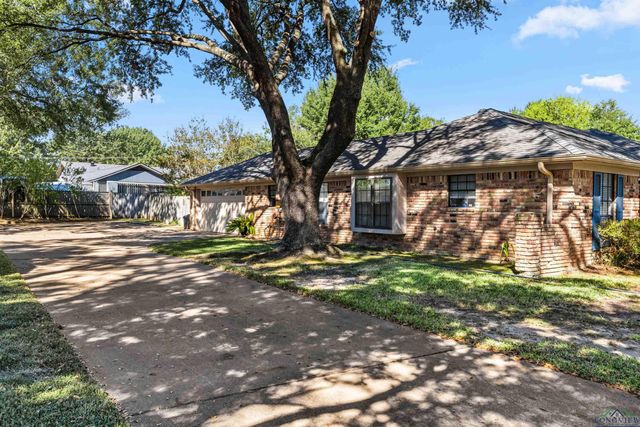1805 Northpark Cr., Longview, TX 75605