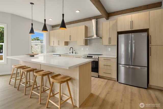 2302 E Pike Street, Seattle, WA 98122