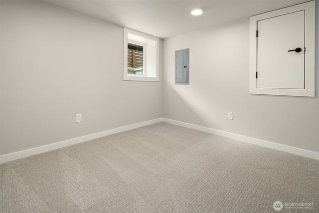 2302 E Pike Street, Seattle, WA 98122