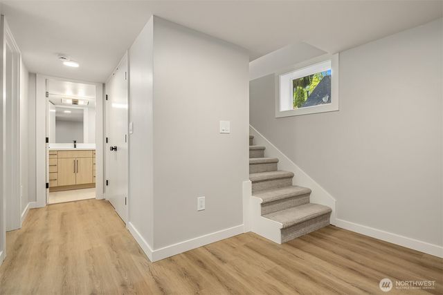 2302 E Pike Street, Seattle, WA 98122