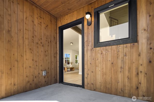 2302 E Pike Street, Seattle, WA 98122