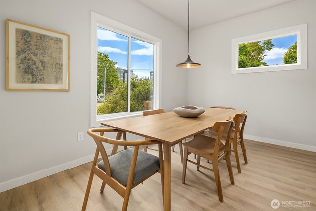 2302 E Pike Street, Seattle, WA 98122