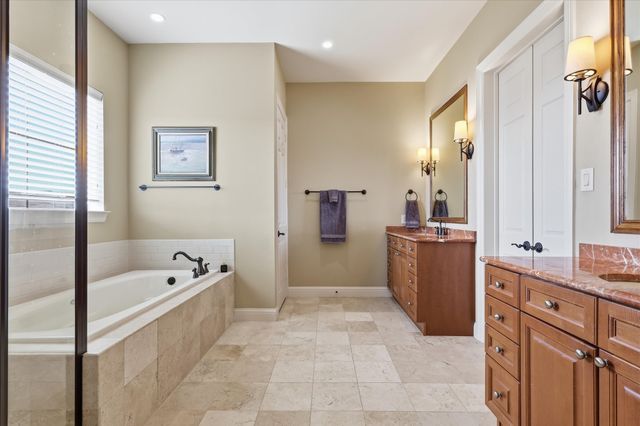 1110 Emerson Park Lane, Irving, TX 75063