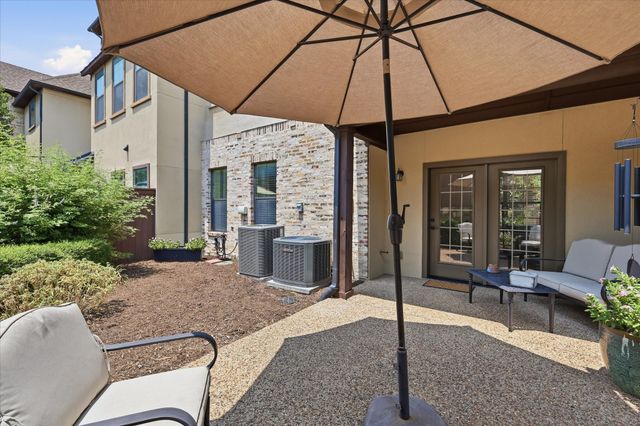 1110 Emerson Park Lane, Irving, TX 75063