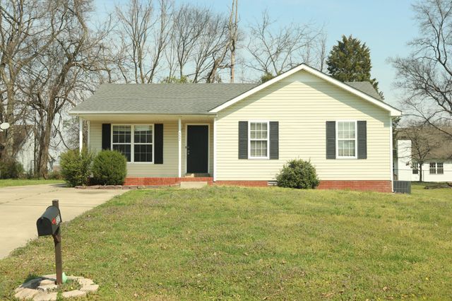 337 Erie Dr, Clarksville, TN 37040