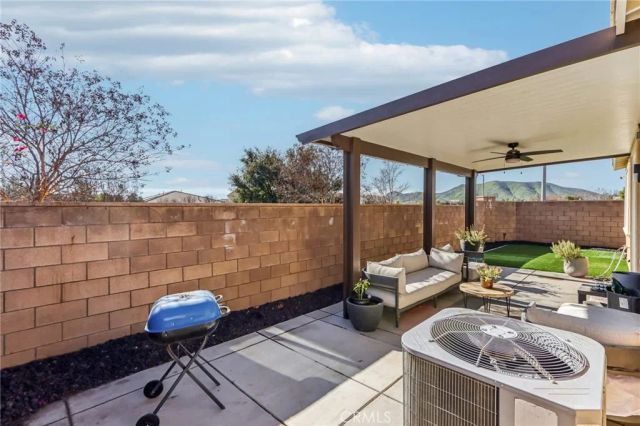 29913 Solardo Drive, Menifee, CA 92585