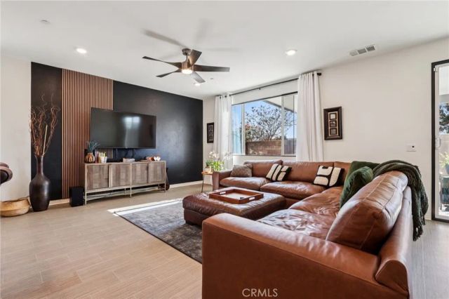 29913 Solardo Drive, Menifee, CA 92585