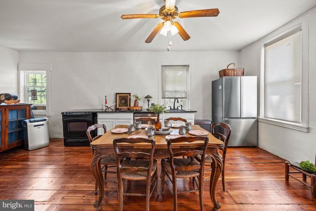 4 N GREENWICH ST, Alloway, NJ 08001
