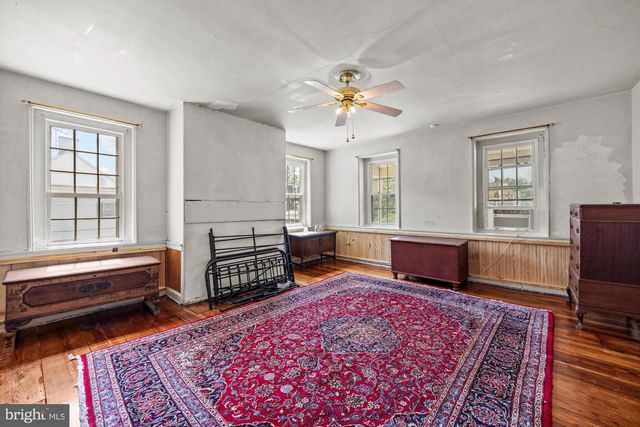 4 N GREENWICH ST, Alloway, NJ 08001