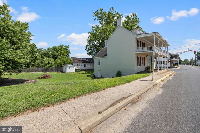 4 N GREENWICH ST, Alloway, NJ 08001